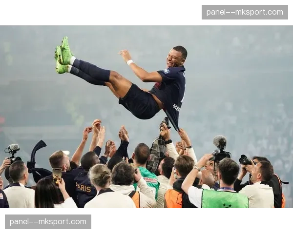 赛后分析：大巴黎的进攻依赖姆巴佩个人能力，中场控制力不足凸显